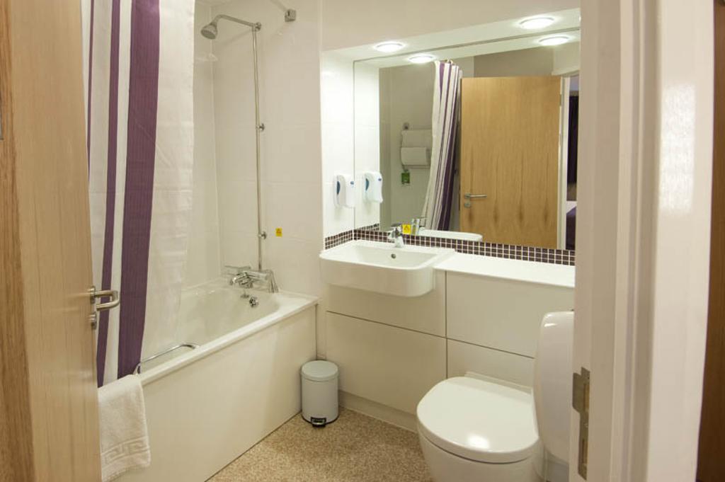 Premier Inn Edinburgh Central 객실 사진